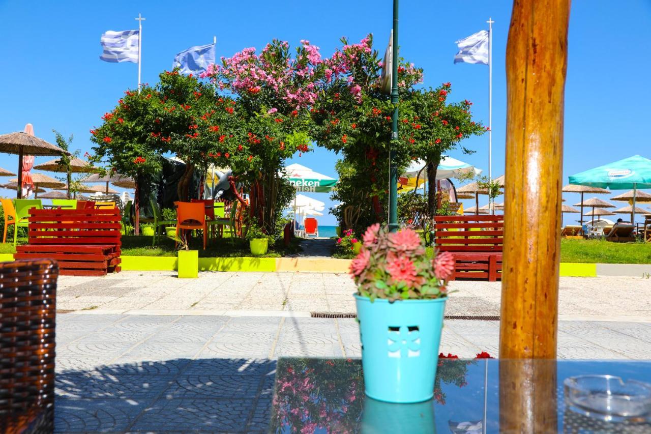 Villa Vera Olympiakí Aktí Esterno foto