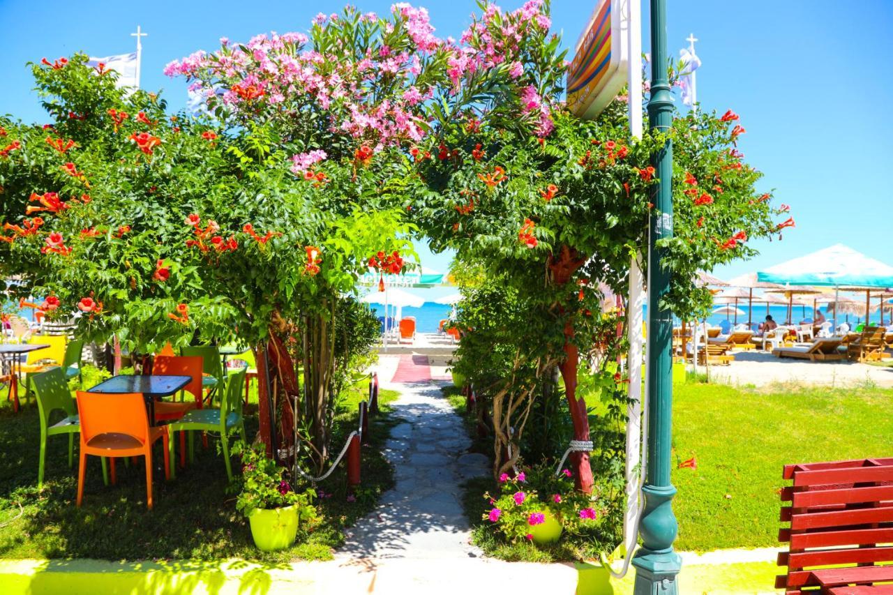 Villa Vera Olympiakí Aktí Esterno foto