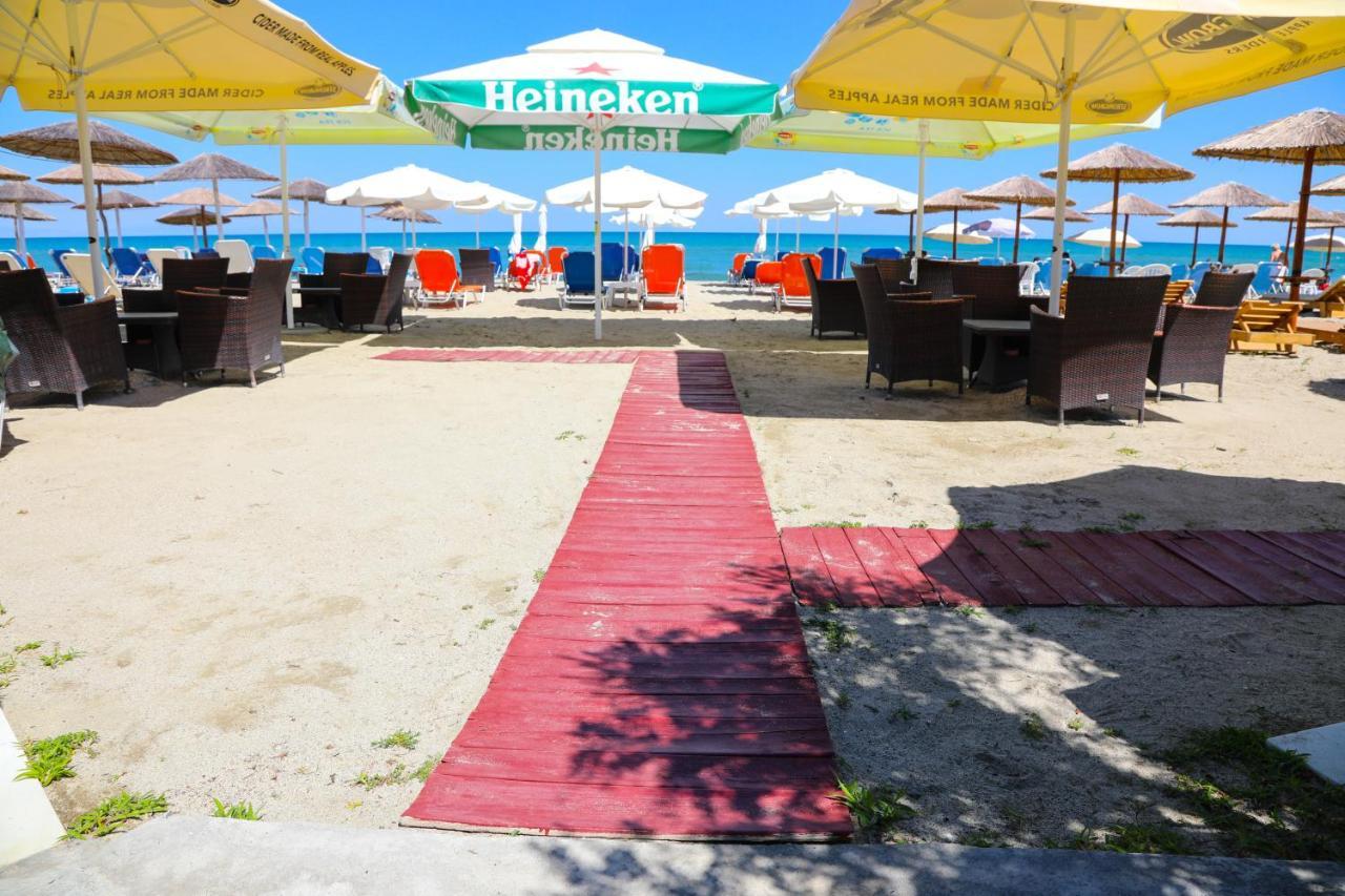 Villa Vera Olympiakí Aktí Esterno foto