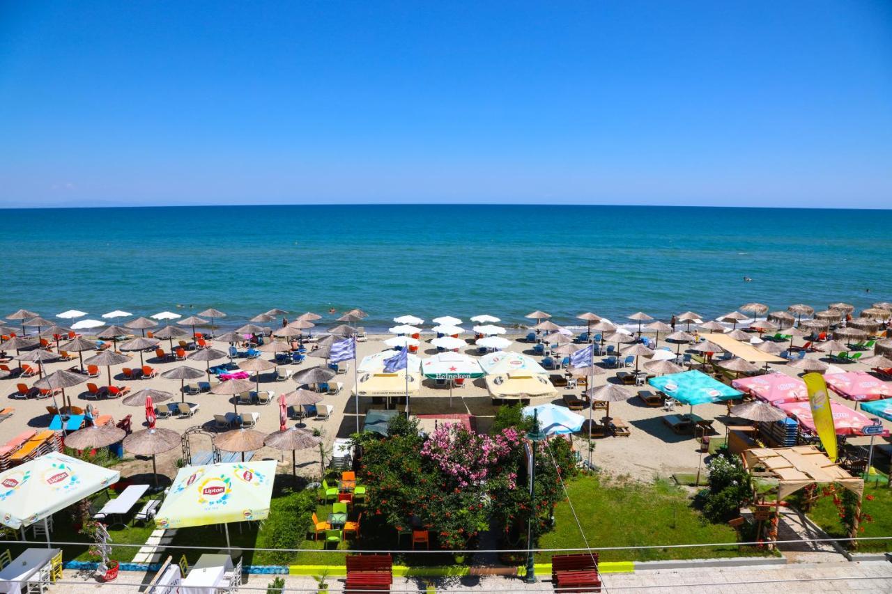 Villa Vera Olympiakí Aktí Esterno foto