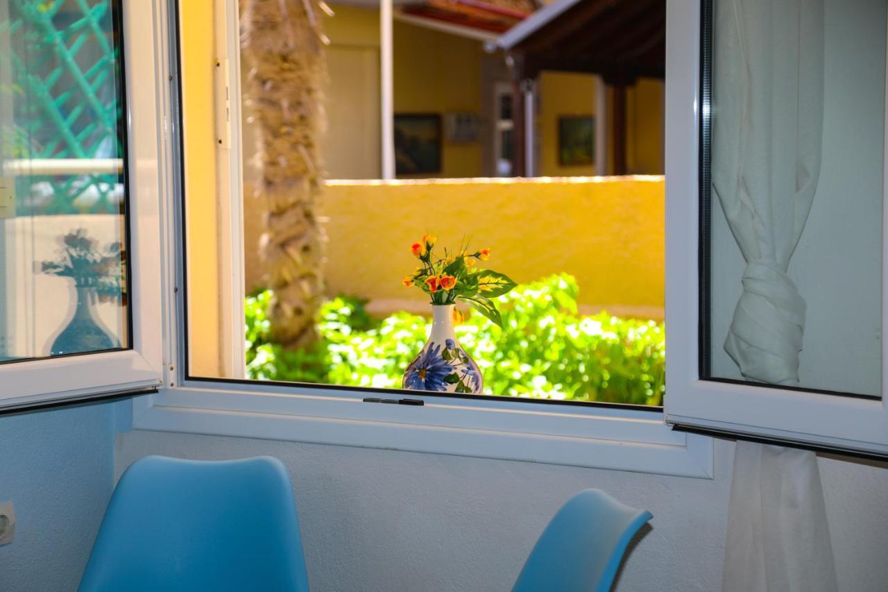 Villa Vera Olympiakí Aktí Esterno foto