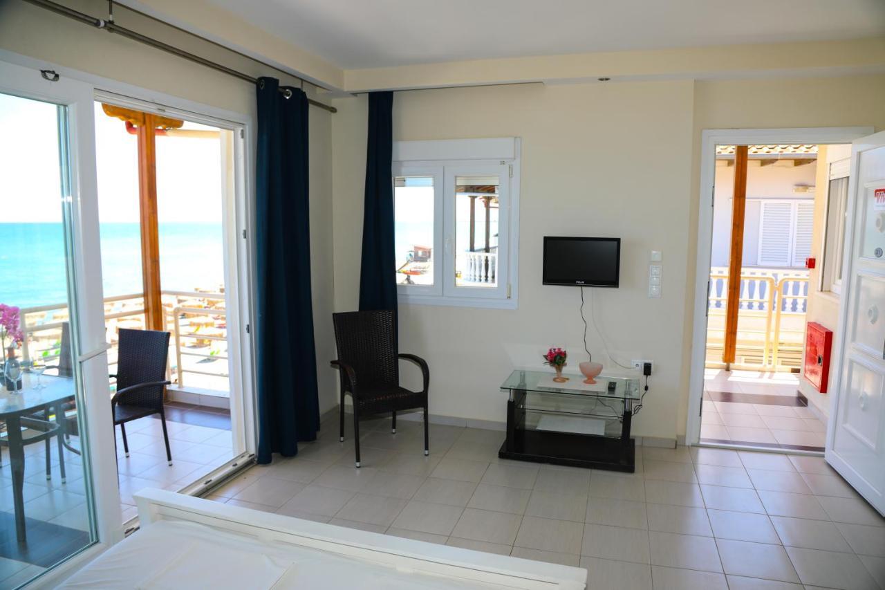 Villa Vera Olympiakí Aktí Esterno foto