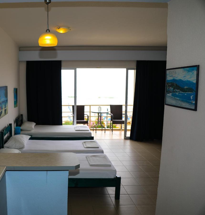 Villa Vera Olympiakí Aktí Esterno foto